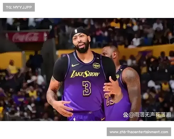 安东尼与穆德里克本赛季出场时间对比引发球迷热议 安东尼与穆德里克本赛季出场时间对比引发球迷热议