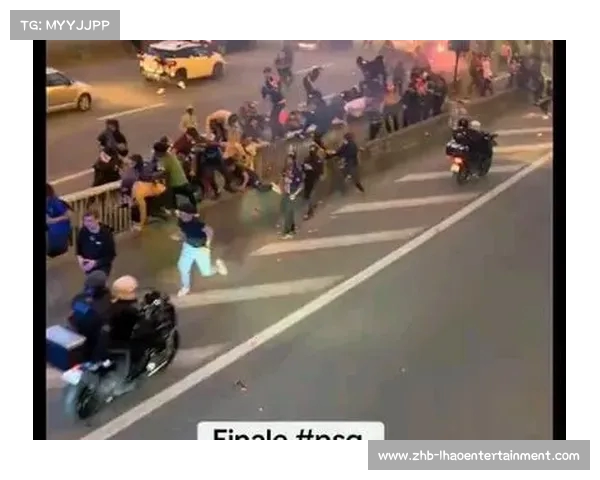 摩洛哥球迷狂欢过度 布鲁塞尔酿成骚乱引发警方关注 摩洛哥球迷狂欢过度 布鲁塞尔酿成骚乱引发警方关注
